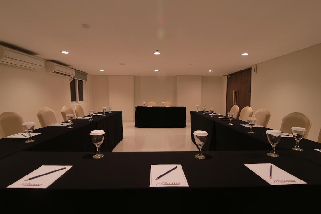 Mg Suites Hotel Semarang Exterior foto